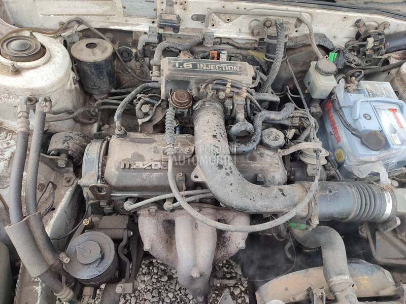 Mazda 323 4 x 4