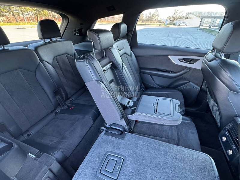 Audi Q7 Virt Matrix 50 TDI