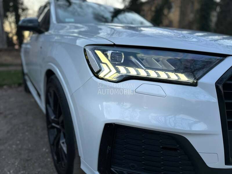 Audi Q7 Virt Matrix 50 TDI