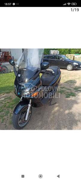 Piaggio x9
