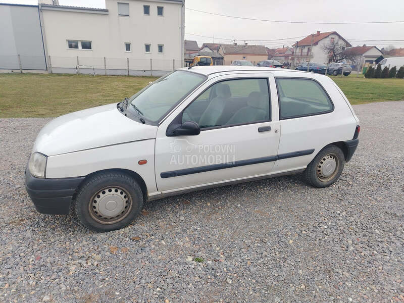 Renault Clio 1.1