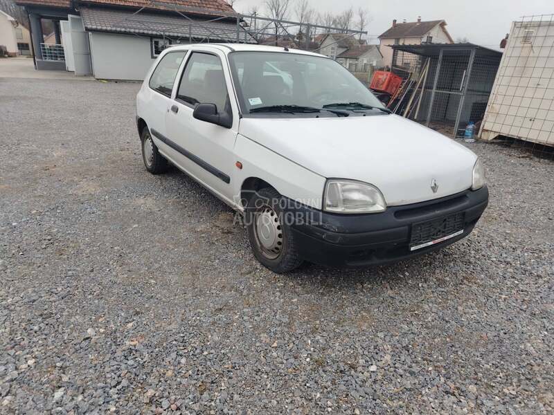 Renault Clio 1.1