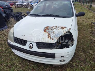 Renault Clio 1.5  DCI 2003. god. -  kompletan auto u delovima