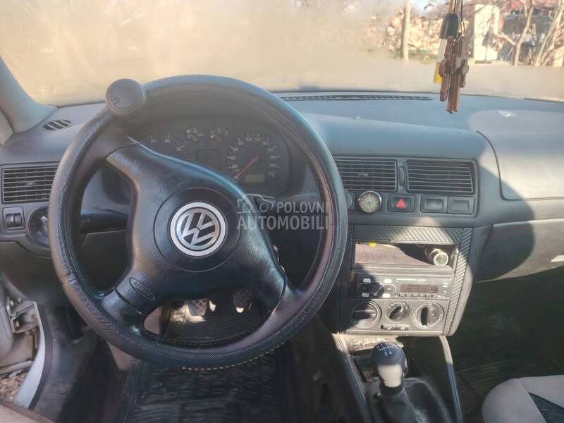 Volkswagen Golf 4 1.4