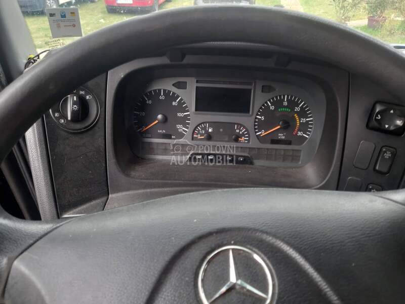 Mercedes Benz atego1224