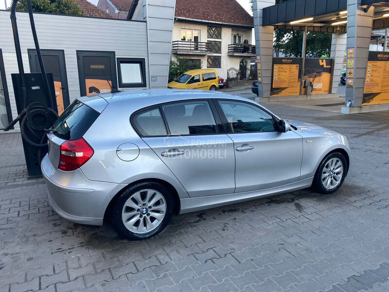 BMW 118 