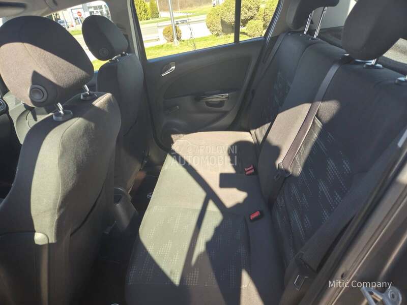 Opel Corsa D 
