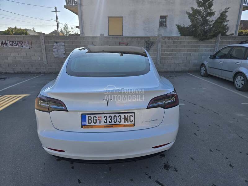 Tesla Model 3 dual motor