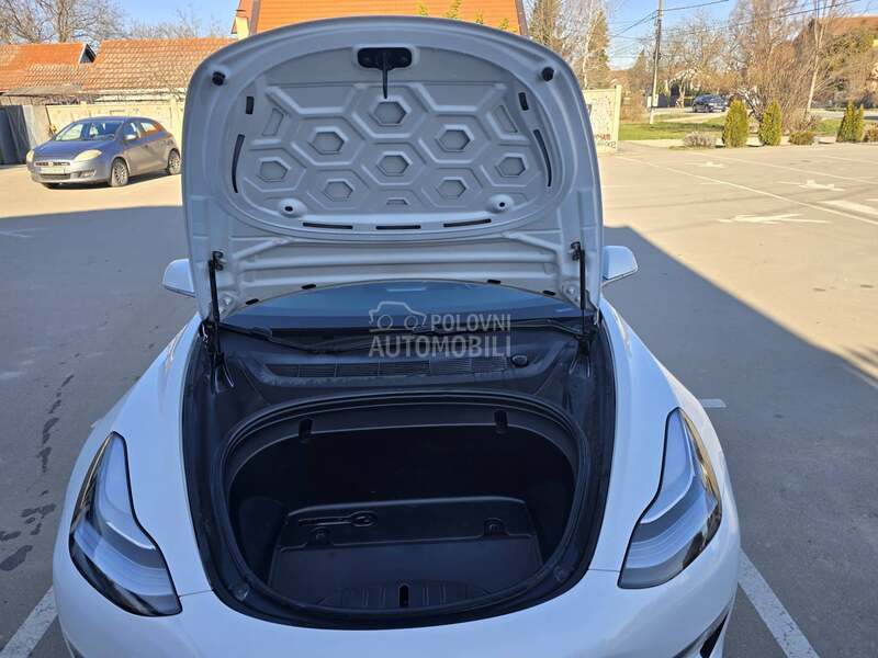 Tesla Model 3 dual motor