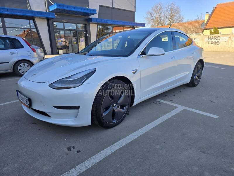 Tesla Model 3 dual motor