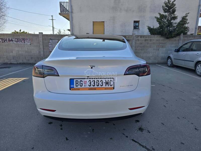 Tesla Model 3 dual motor