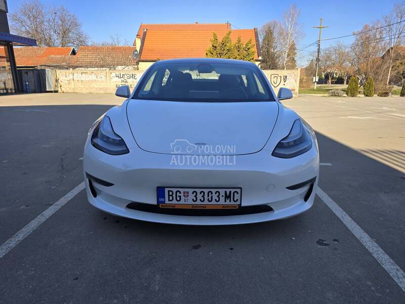 Tesla Model 3 dual motor