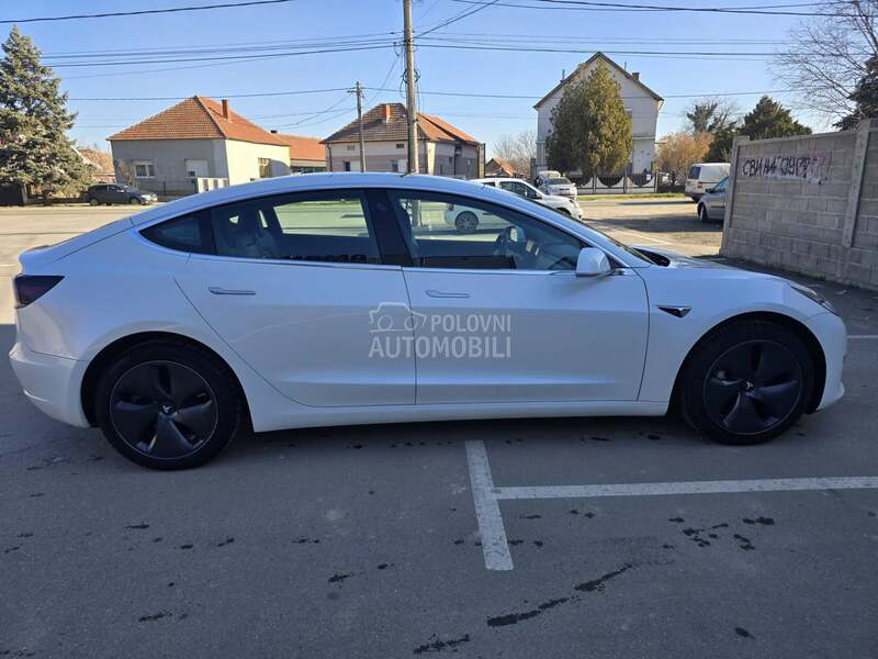 Tesla Model 3 dual motor