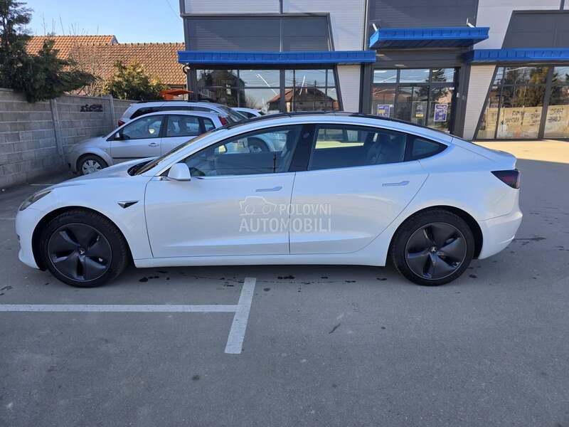Tesla Model 3 dual motor