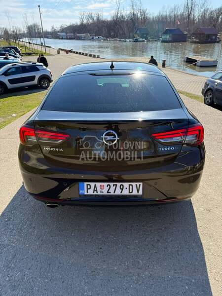 Opel Insignia 2.0CDTi