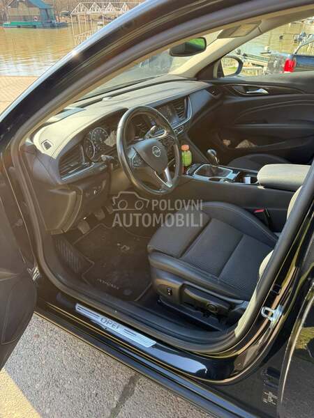 Opel Insignia 2.0CDTi
