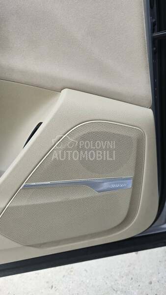 Audi Q7 MATRIX SQ7 OPTIK