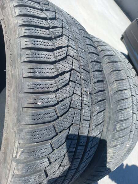 Hankook 225/40 R18 Zimska