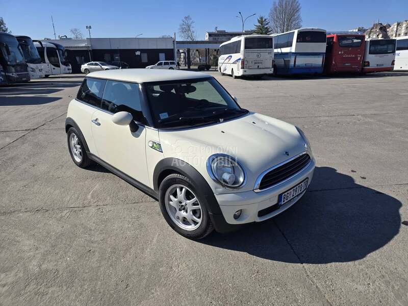 MINI One 