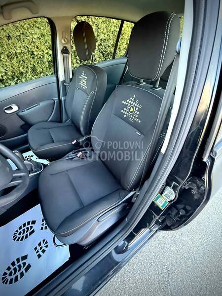 Renault Clio YAHOO CH