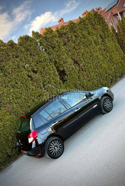 Renault Clio YAHOO CH