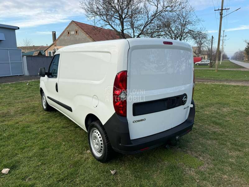 Opel Combo 1.3 cdti / M A X I /