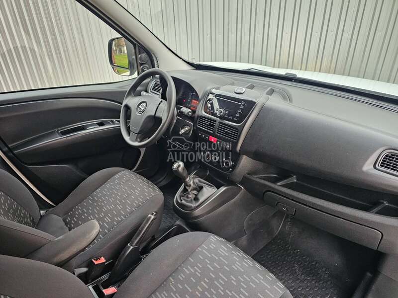 Opel Combo 1.3 cdti / M A X I /