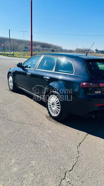 Alfa Romeo 159 
