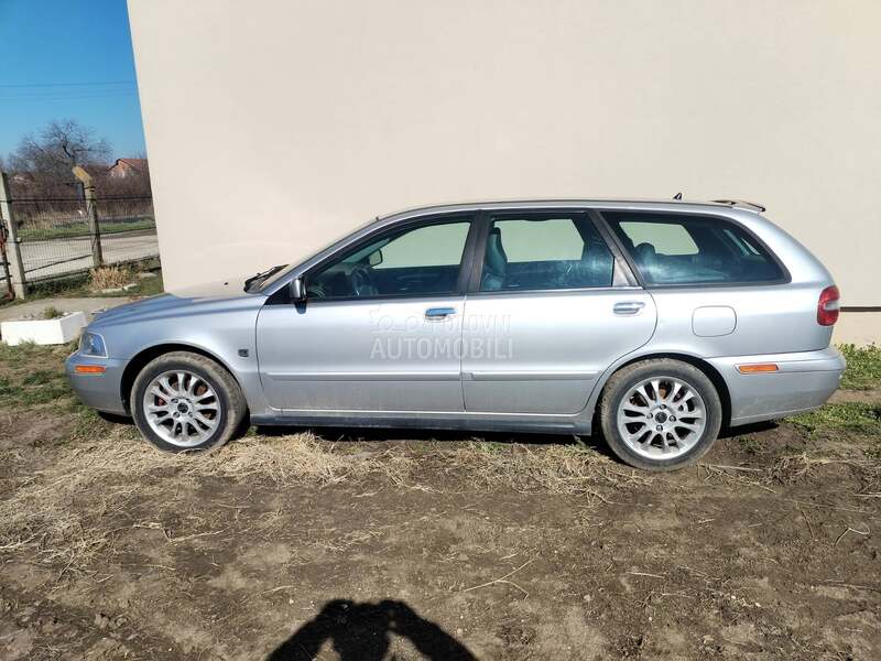 Volvo V40 1.8i