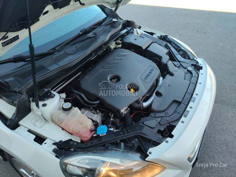 Volvo V40 1.6 D D2