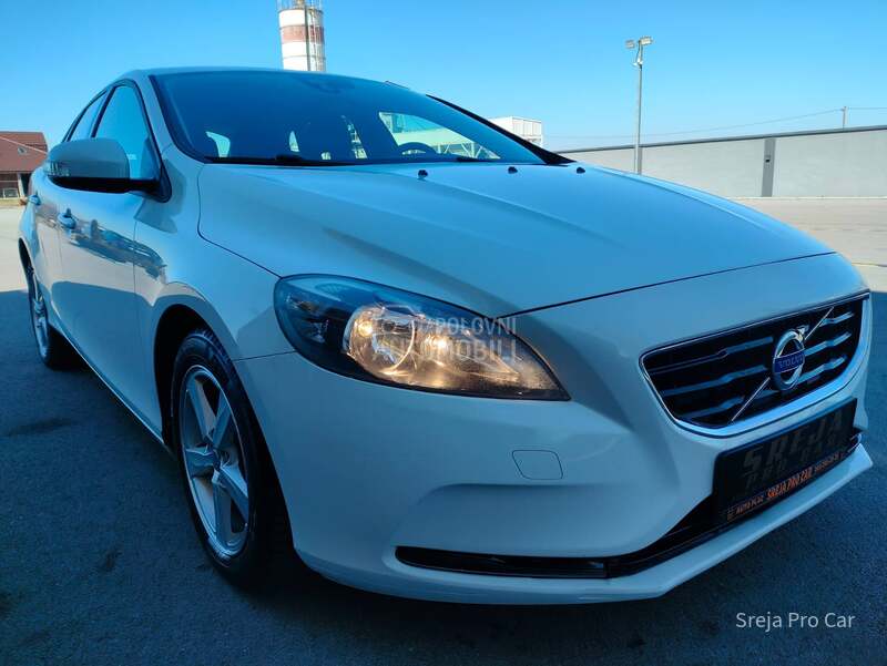Volvo V40 1.6 D D2