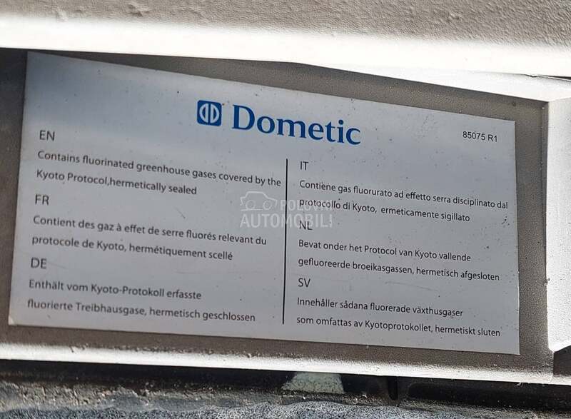 Dometic B1100S  auto klima uređaj za kampera