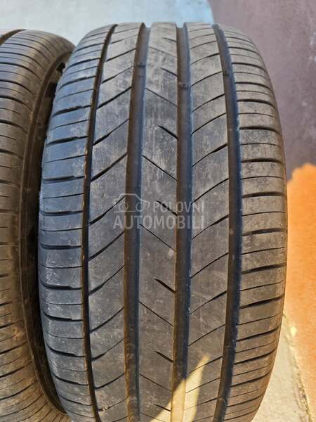 Kumho 245/45 R18 Letnja