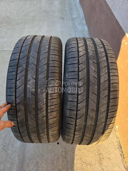 Kumho 245/45 R18 Letnja