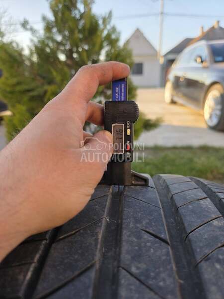 Kumho 245/45 R18 Letnja