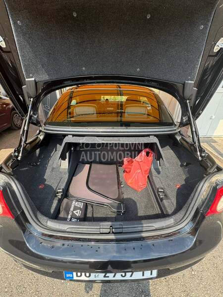 Volkswagen EOS 