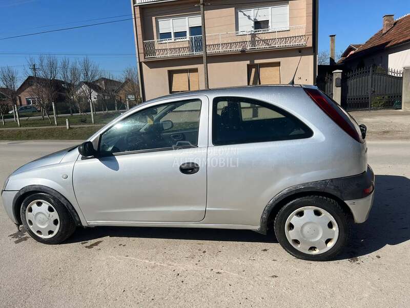 Opel Corsa C 1.0i 12V