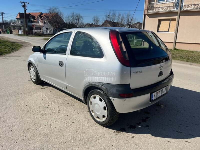 Opel Corsa C 1.0i 12V