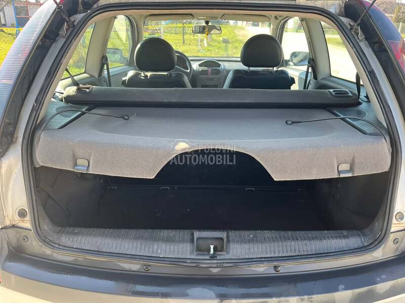 Opel Corsa C 1.0i 12V