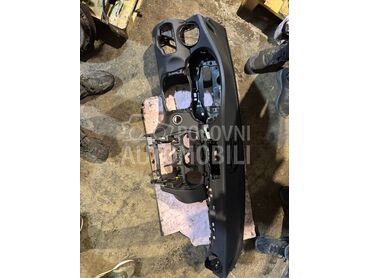 insturment tabla za Mercedes Benz C Klasa od 2014. do 2020. god.