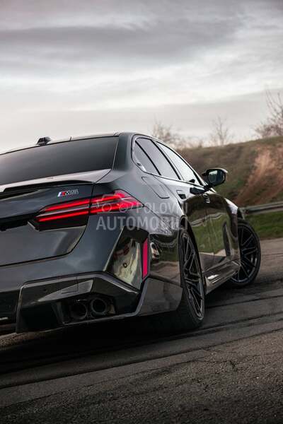BMW M5 