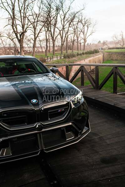 BMW M5 