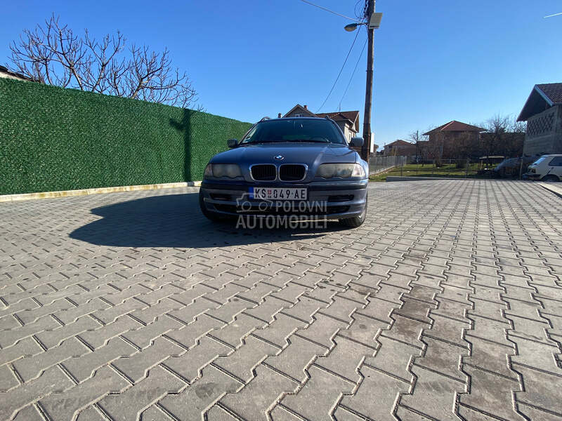 BMW 318 E46