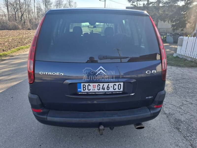 Citroen C8 