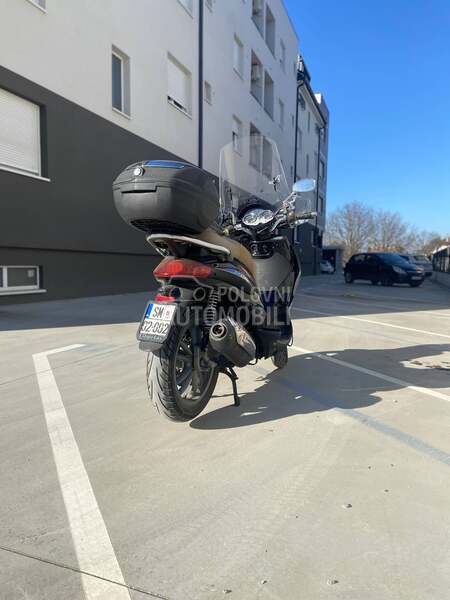 Piaggio Beverly 250 cruiser
