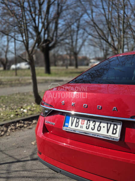 Škoda Superb 