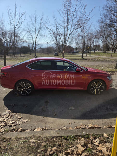Škoda Superb 