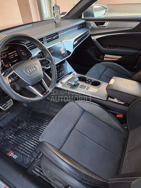 Audi S6 