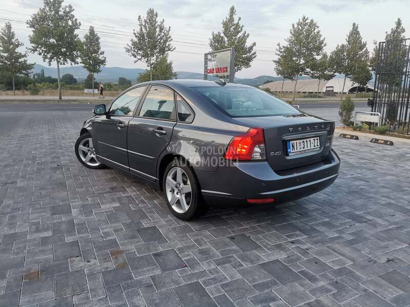 Volvo S40 