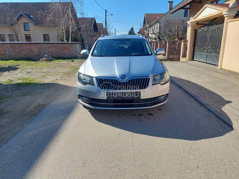 Škoda Superb 